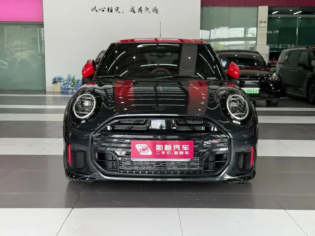 MINI John Cooper Works — Фото автомобиля 2