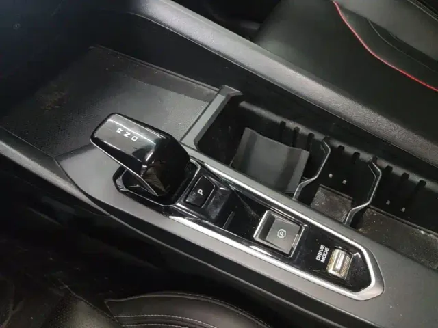 Geely Binrui — Фото автомобиля 13