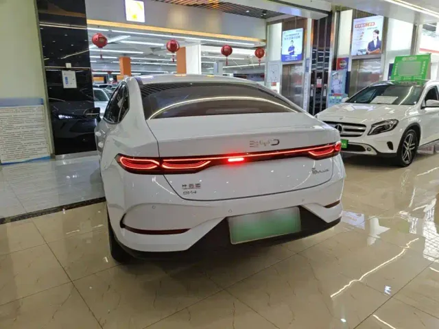 BYD Qin PLUS — Фото автомобиля 4