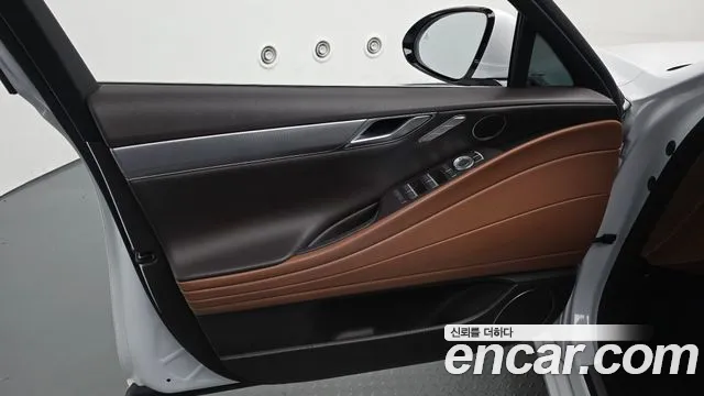 Genesis G80 RG3 — Фото автомобиля 13