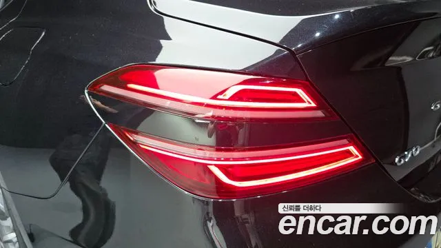 Genesis G70 — Фото автомобиля 23