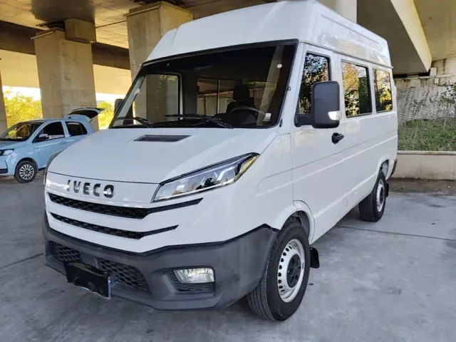 Фотография автомобиля — Iveco Daily
