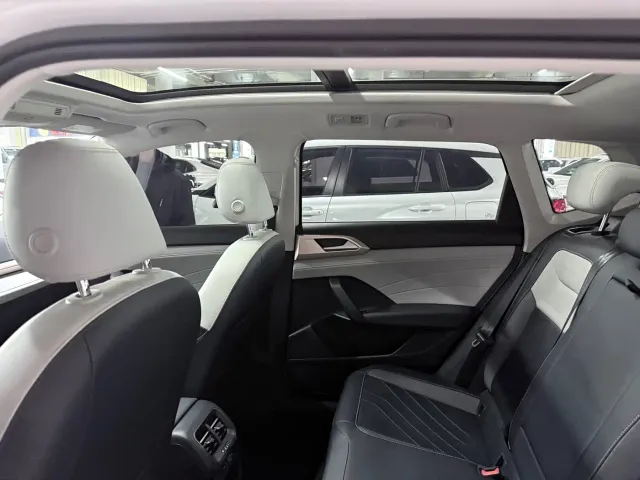 Volkswagen Tharu — Фото автомобиля 11