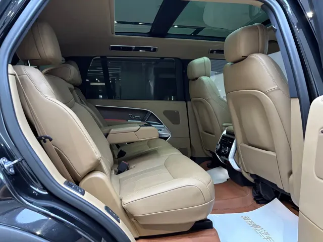 Land Rover Range Rover — Фото автомобиля 14