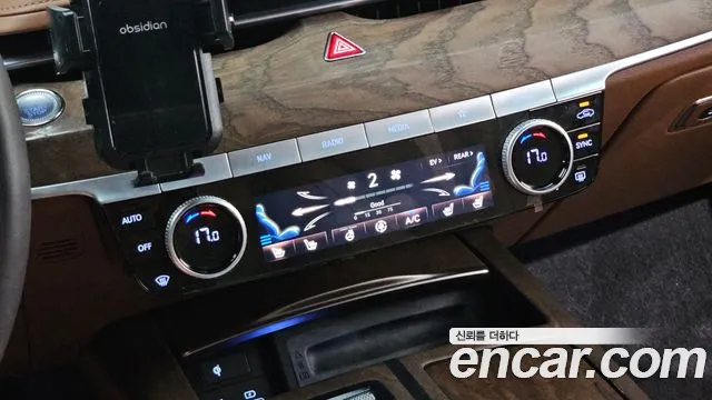 Genesis G80 Electrified G80 (RG3) — Фото автомобиля 29