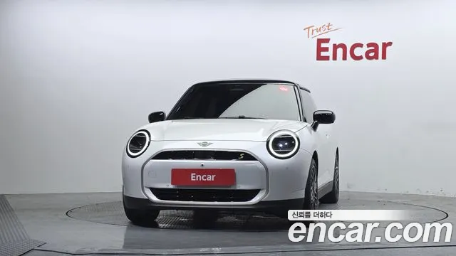 Mini Cooper — Фото автомобиля 2