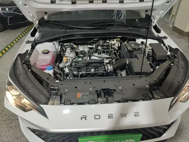Roewe i5 — Фото автомобиля 19