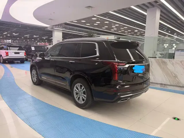 Cadillac Cadillac XT6 2021 2.0T 6-Seater 4WD Trend Edition — Фото автомобиля 9