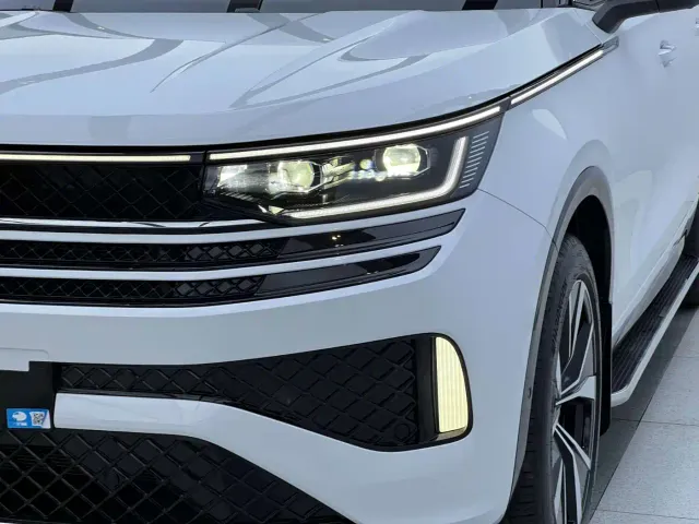 Volkswagen Talagon — Фото автомобиля 3