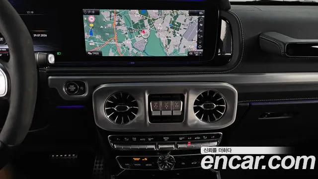 Mercedes-Benz G-Class — Фото автомобиля 14