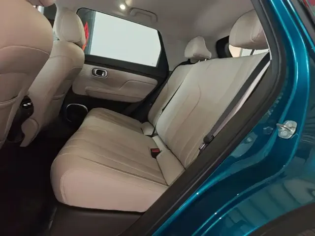 GAC Aion UT — Фото автомобиля 16