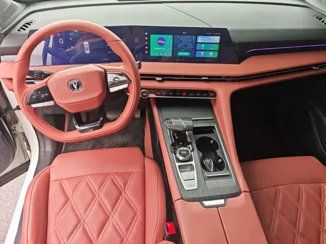 Changan CS75 Plus — Фото автомобиля 9