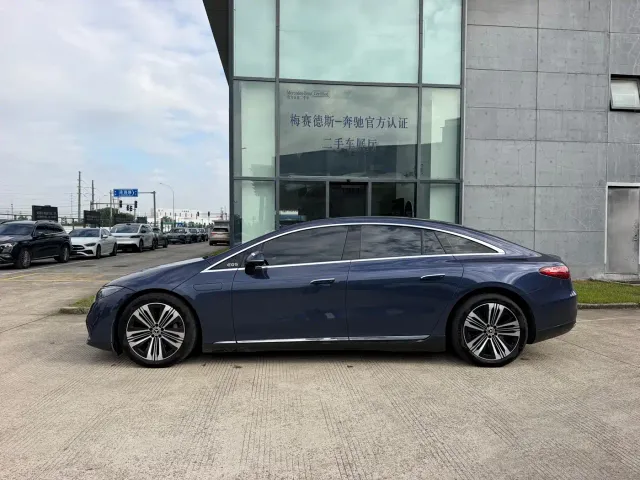 Mercedes-Benz EQS — Фото автомобиля 16