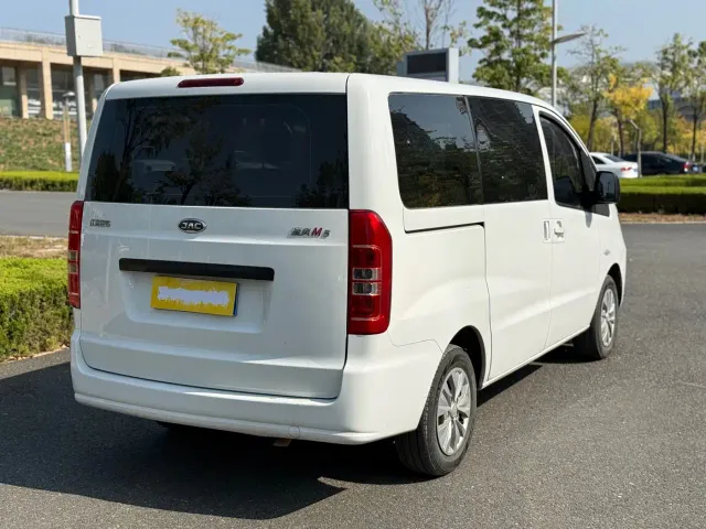 JAC Refine M3 — Фото автомобиля 6