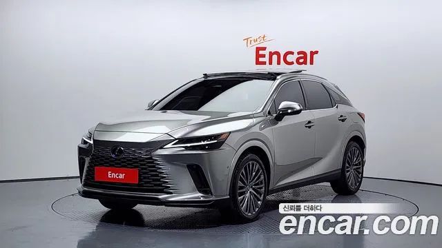 Фотография автомобиля — Lexus RX