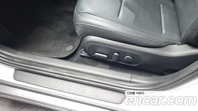Hyundai Ioniq 6 — Фото автомобиля 30