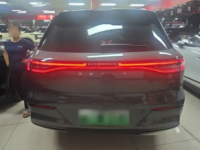 Geely Galaxy E5 — Фото автомобиля 5