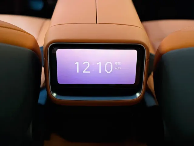 Xiaomi Auto Xiaomi YU7 2025 Extended Range RWD Edition — Фото автомобиля 11
