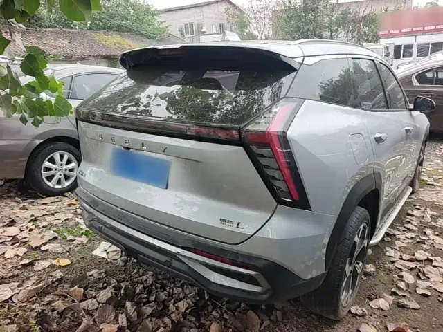 Geely Boyue L — Фото автомобиля 5