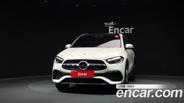Mercedes-Benz GLA-Class — Фото автомобиля 3