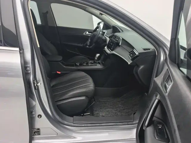 Peugeot 408 — Фото автомобиля 8