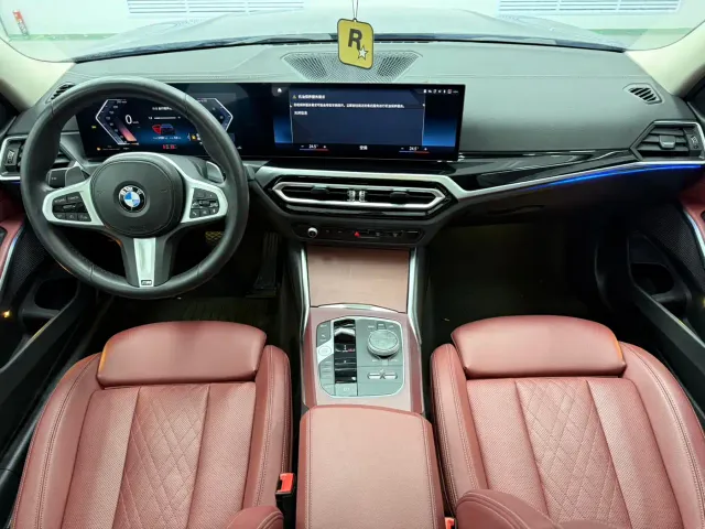 BMW 3 Series — Фото автомобиля 10
