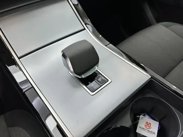 Land Rover Range Rover Velar — Фото автомобиля 7