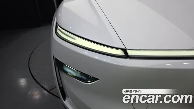 Tesla Model Y — Фото автомобиля 19