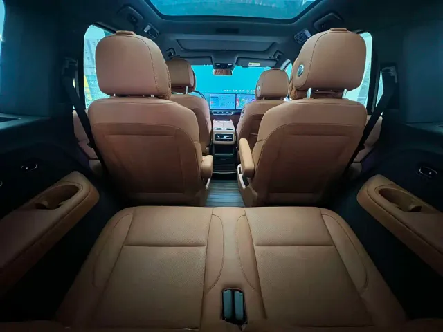 Li Auto L8 — Фото автомобиля 13