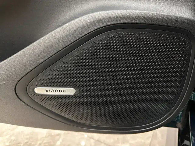 Xiaomi SU7 Ultra — Фото автомобиля 17