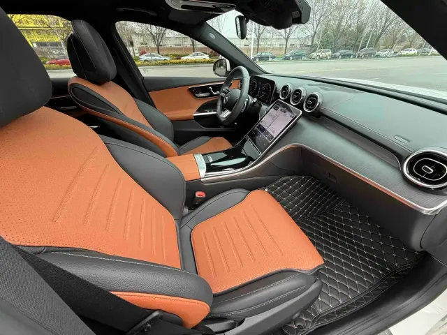Mercedes-Benz C-Class — Фото автомобиля 12