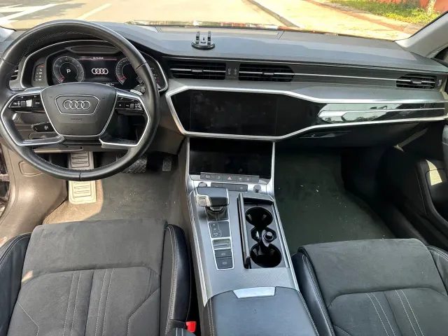 Audi A7L — Фото автомобиля 9