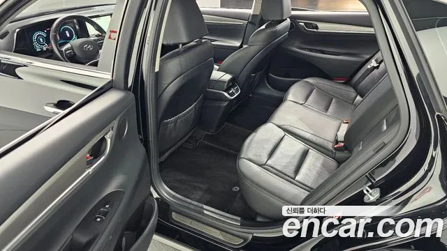 Hyundai Grandeur — Фото автомобиля 11