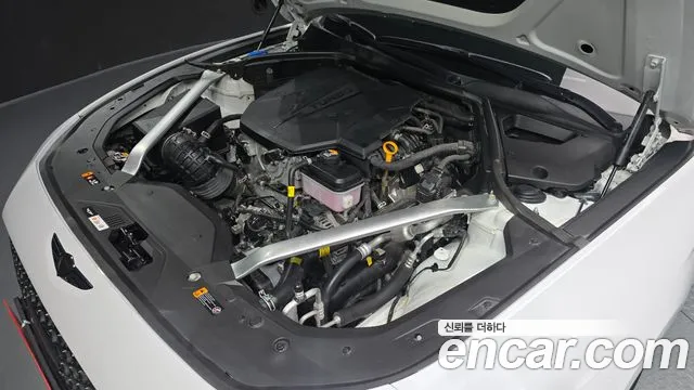 Genesis G70 Новый G70 Бензин 2.5T 4WD — Фото автомобиля 4