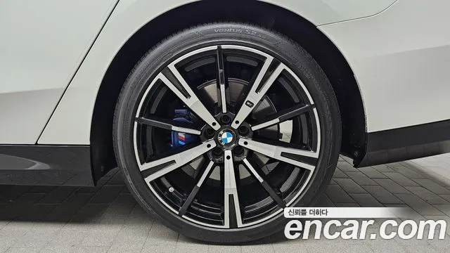 BMW 5-Series 5 серия (G60) 530i xDrive M Sport — Фото автомобиля 21