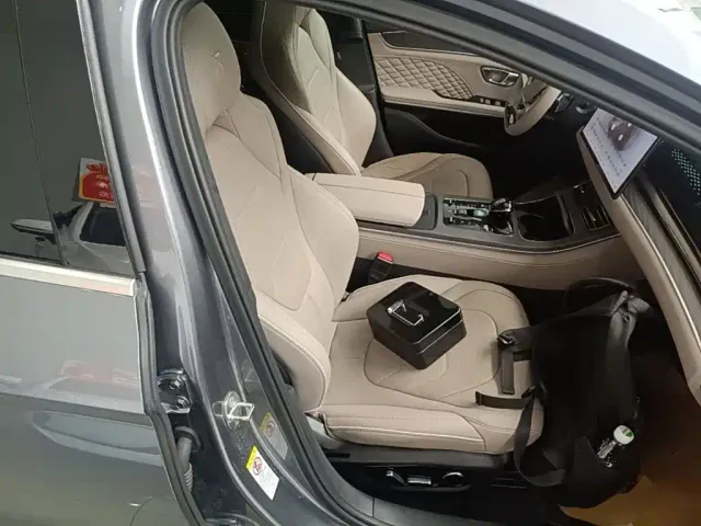 BYD Han — Фото автомобиля 24