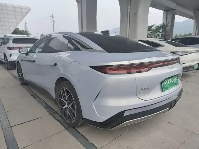 BYD Han L — Фото автомобиля 4