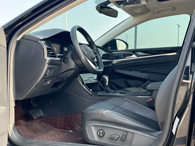 Volkswagen Passat — Фото автомобиля 5