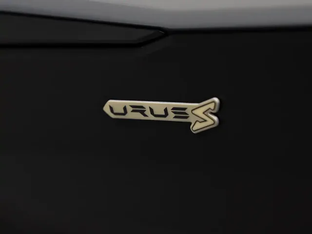 Lamborghini Urus — Фото автомобиля 17