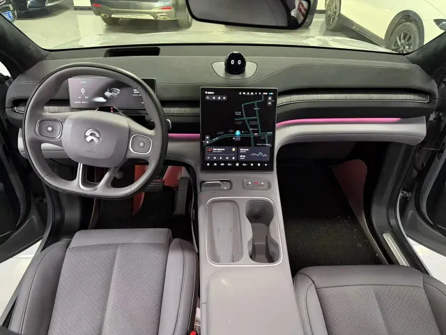 Nio EC6 — Фото автомобиля 5