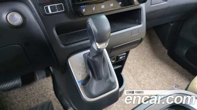Hyundai Staria — Фото автомобиля 12