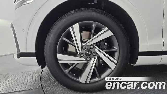 Genesis GV70 2.5T Бензин AWD — Фото автомобиля 5
