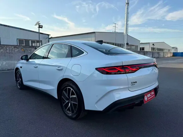 BYD Qin L — Фото автомобиля 4