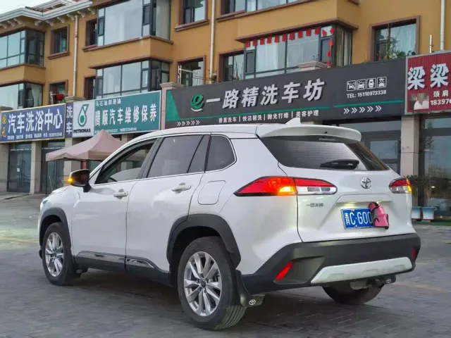 Toyota Corolla Cross — Фото автомобиля 4