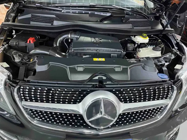 Mercedes-Benz V-Class — Фото автомобиля 21
