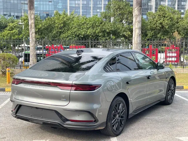 BYD Han — Фото автомобиля 13