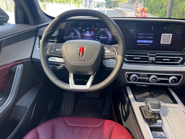 Hongqi HS5 — Фото автомобиля 14