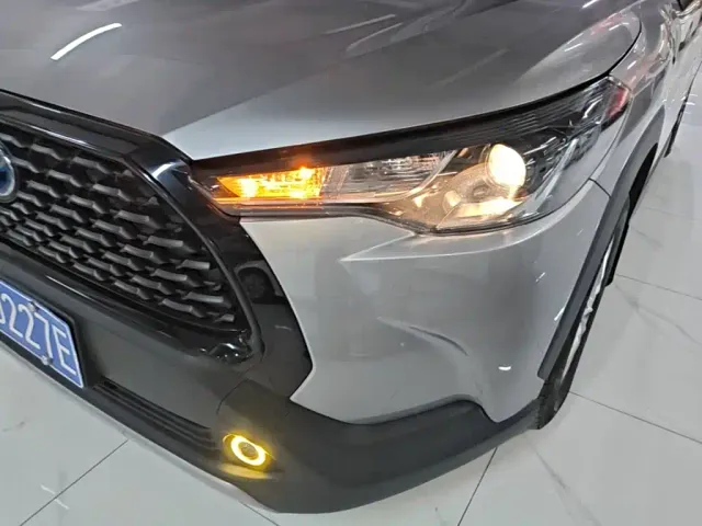 Toyota Corolla Cross — Фото автомобиля 23