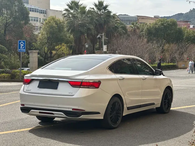 Geely Borui — Фото автомобиля 4