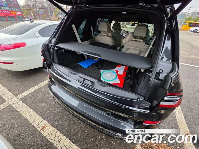BMW X7 — Фото автомобиля 15